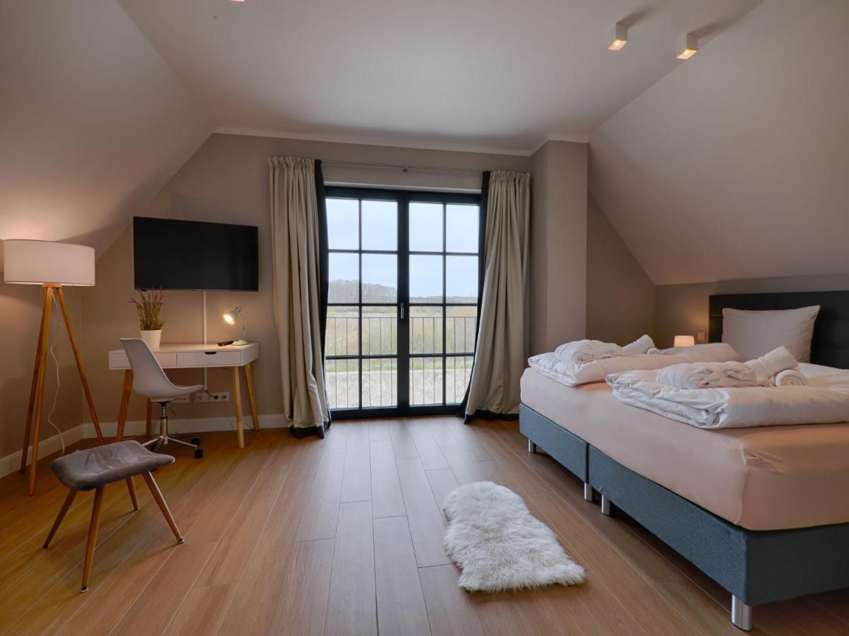 Reetland Am Meer - Premium Reetdachvilla Mit 3 Schlafzimmern, Sauna Und Kamin F27 Dranske Buitenkant foto