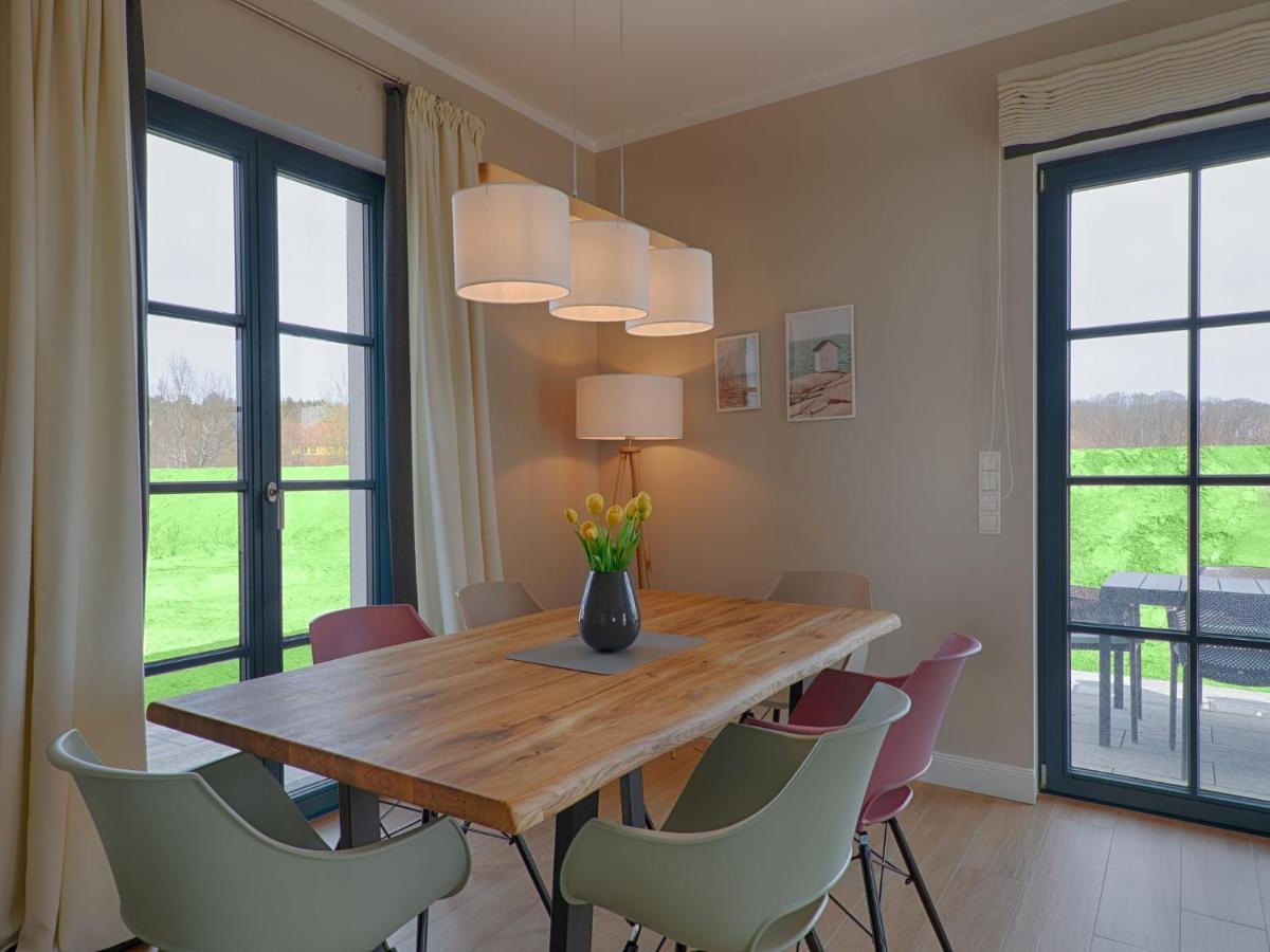Reetland Am Meer - Premium Reetdachvilla Mit 3 Schlafzimmern, Sauna Und Kamin F27 Dranske Buitenkant foto