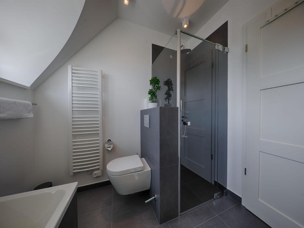 Reetland Am Meer - Premium Reetdachvilla Mit 3 Schlafzimmern, Sauna Und Kamin F27 Dranske Buitenkant foto