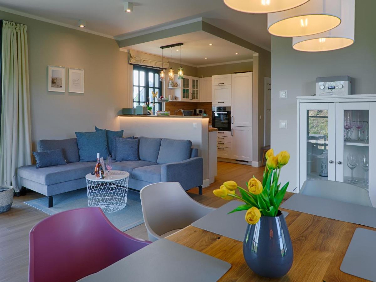 Reetland Am Meer - Premium Reetdachvilla Mit 3 Schlafzimmern, Sauna Und Kamin F27 Dranske Buitenkant foto