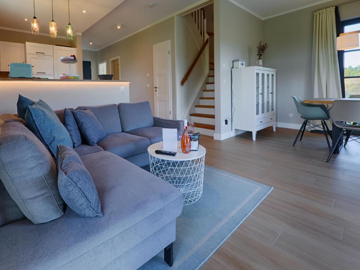 Reetland Am Meer - Premium Reetdachvilla Mit 3 Schlafzimmern, Sauna Und Kamin F27 Dranske Buitenkant foto