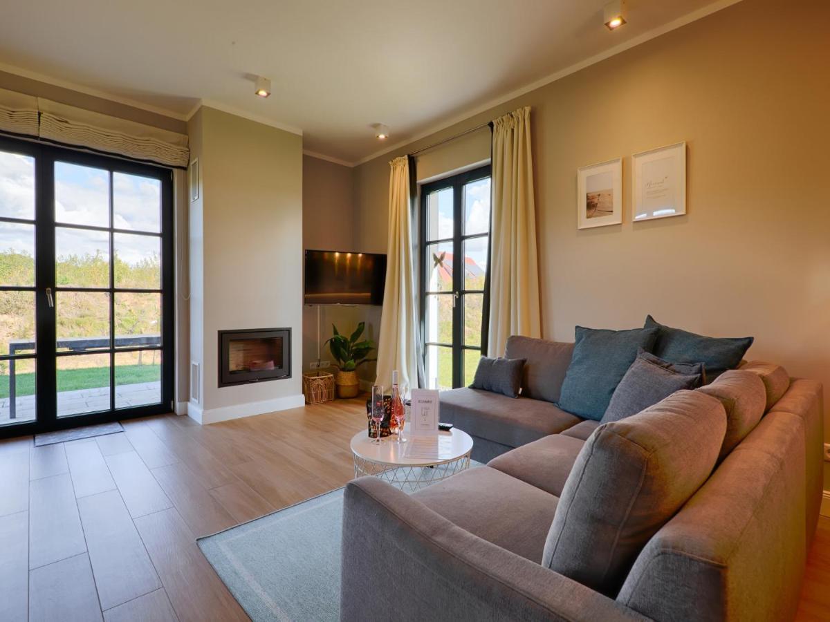 Reetland Am Meer - Premium Reetdachvilla Mit 3 Schlafzimmern, Sauna Und Kamin F27 Dranske Buitenkant foto